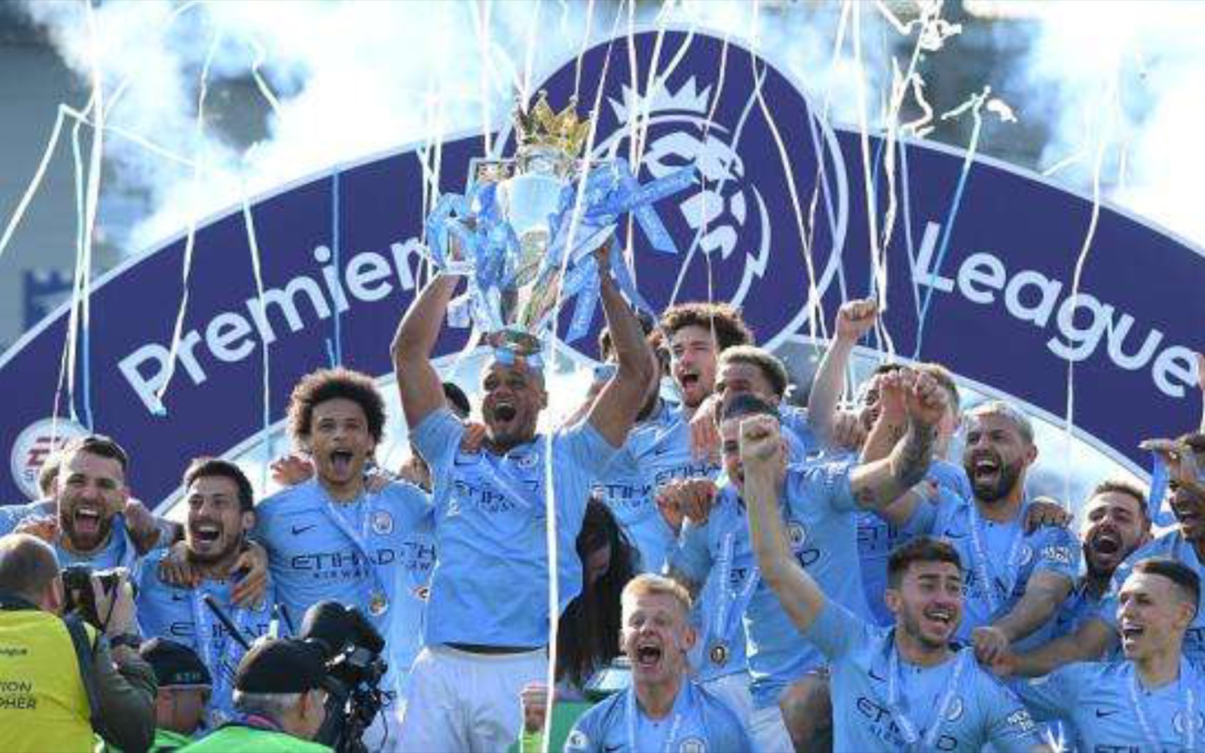 现实框定了 现实框定了